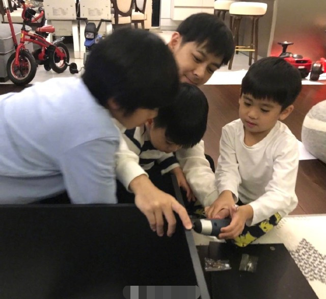 林志颖罕见晒kimi照,林志颖Kimi同台表演