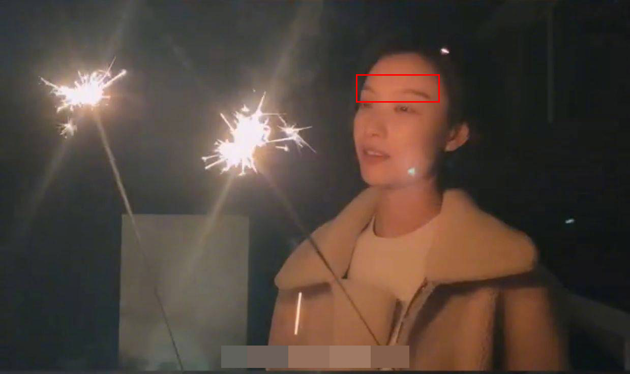 倪妮眉毛和面部比较分析,倪妮的眉毛为什么这么红