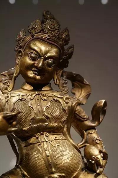 清代铜鎏金佛像的鉴定,清代铜鎏金无量寿佛像