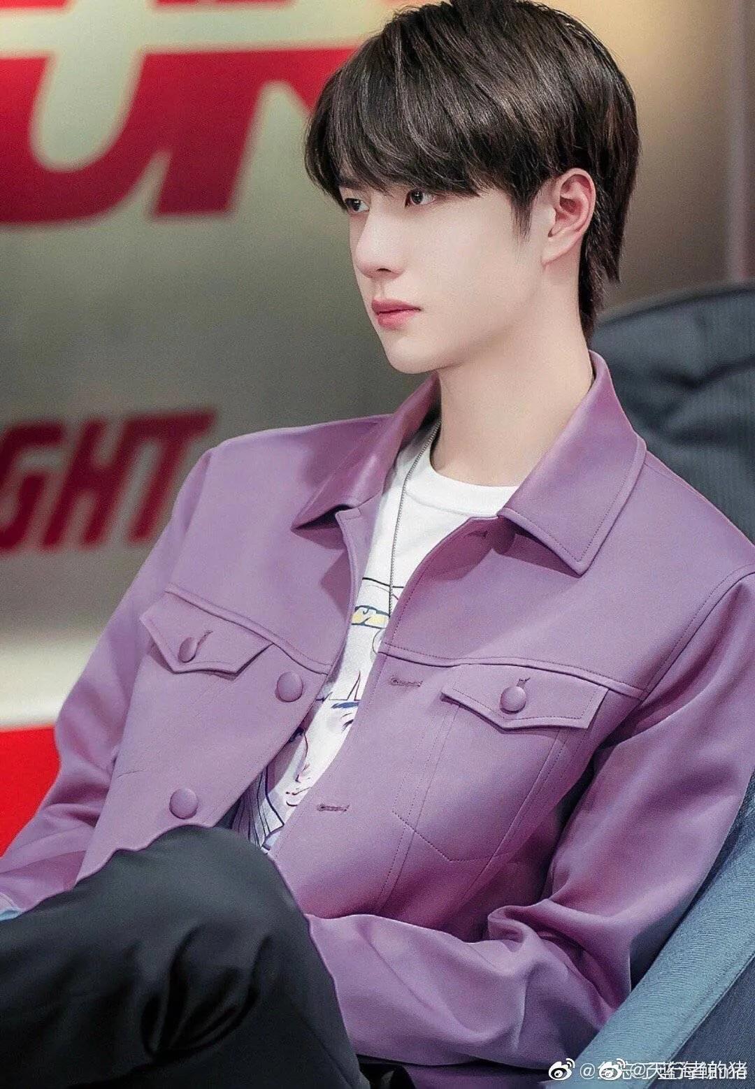 王一博代言的香奈儿蔚蓝味,蔚蓝香水香精版王一博