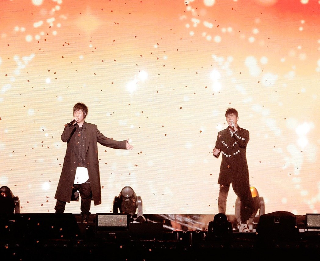 周杰伦助唱五月天,周杰伦谈和阿信说好不哭