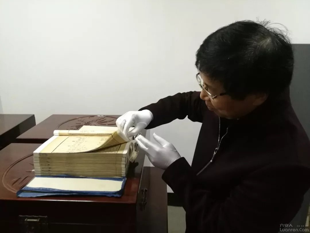 一个人、22年、2.2万册古籍书，皖西学院有“国宝”……