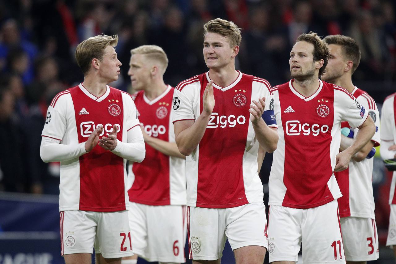 转会市场今夏联赛,最新转会动态足坛豪门争夺战打响