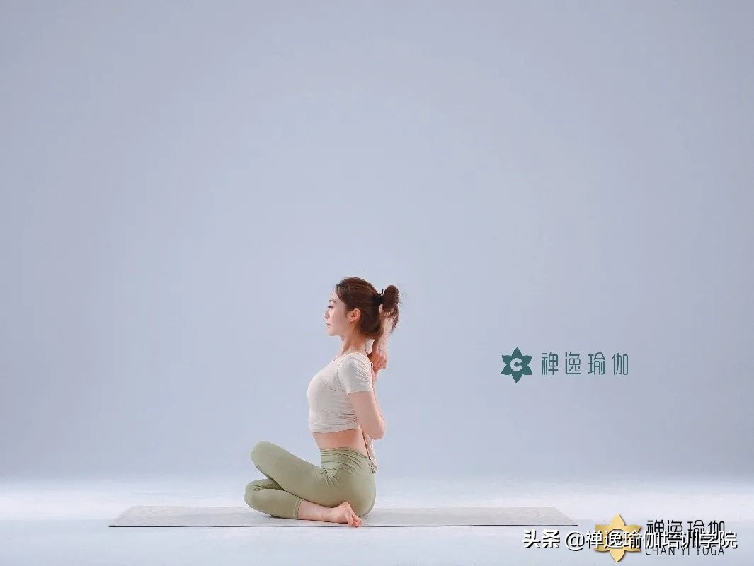 一个好的瑜伽培训教练要具备哪些素养？