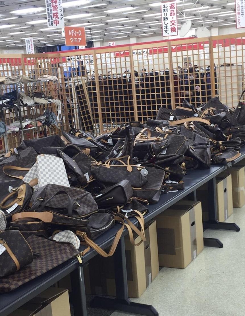 身在日本的二代移民华人:辞职做买手,七年卖出百万个奢侈品包