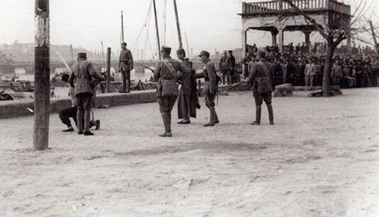 1951年被枪毙的汉奸,1945年被枪决的汉奸