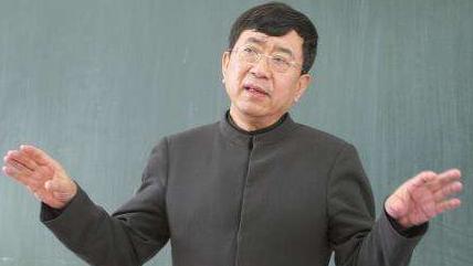 余秋雨的诗歌我在等你,赞美余秋雨的我在等你的句子