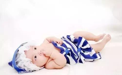 「思睿兔」“开裆裤”，看完再决定要不要给娃穿