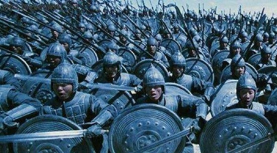 古代打仗冲在最前面的士兵傻吗,古代打仗的士兵都是自愿的吗