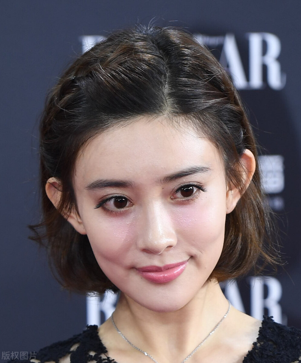 辫子编发教程学生短发,赵丽颖短发编发造型简单教程