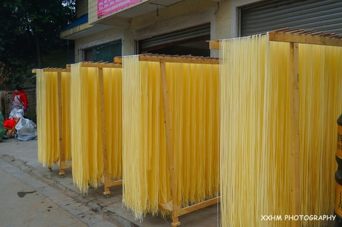 成都本地人去的最好吃的美食,中国姑娘吃成都美食