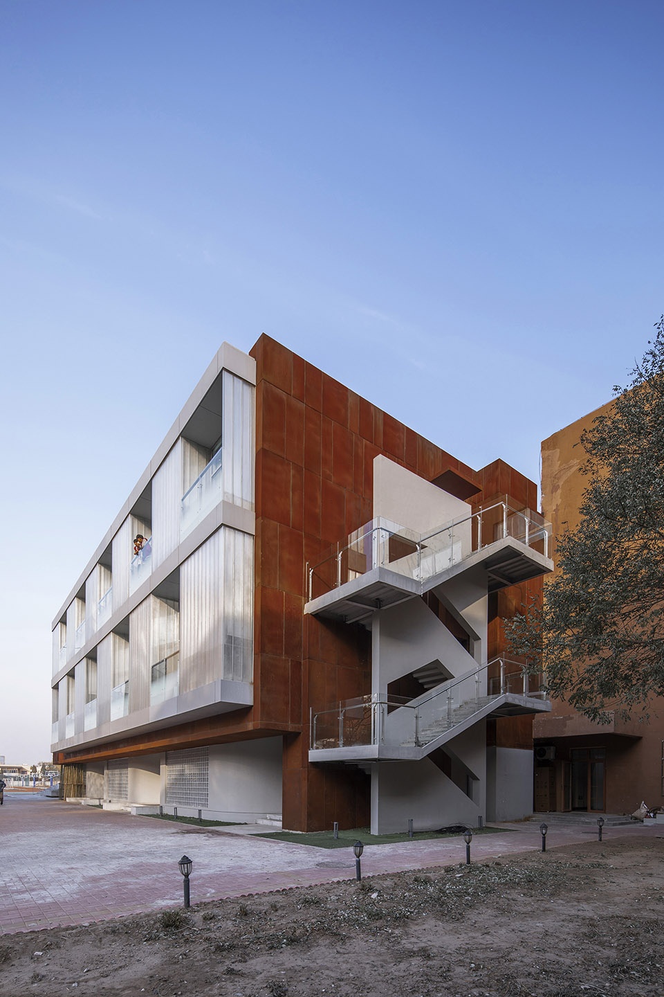 北京君谊中学国际部/意度建筑