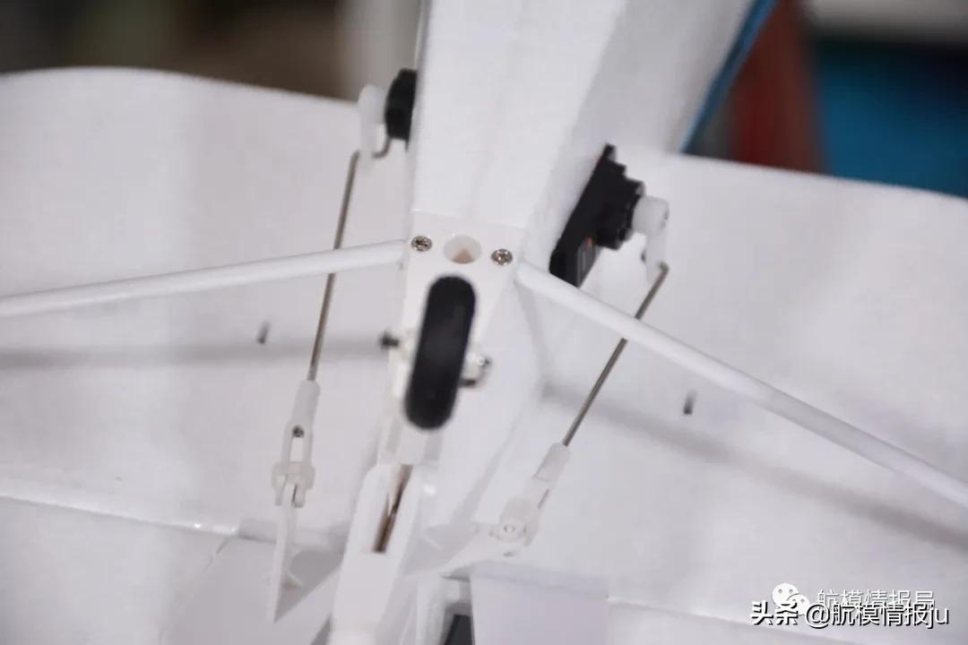 航模遥控飞机测试,莫尔航模开箱