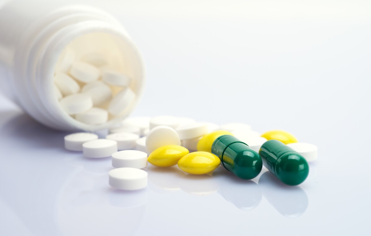 过敏药西替利嗪氯雷他定哪个好,过敏药西替利嗪与氯雷他定一起吃