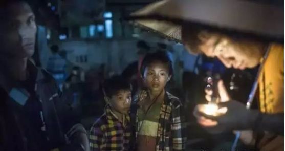 680公斤翡翠原石被堵 (翡翠原石被送回缅甸)