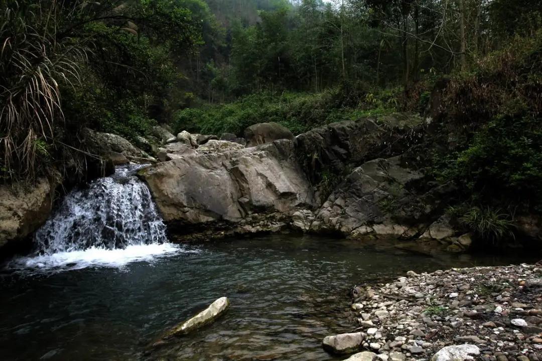 成都周边耍水自驾游,成都周边耍水都关闭了吗