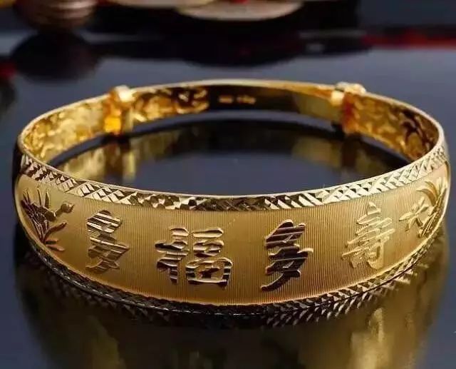 送黄金首饰含义是什么寓意,送金饰有什么寓意