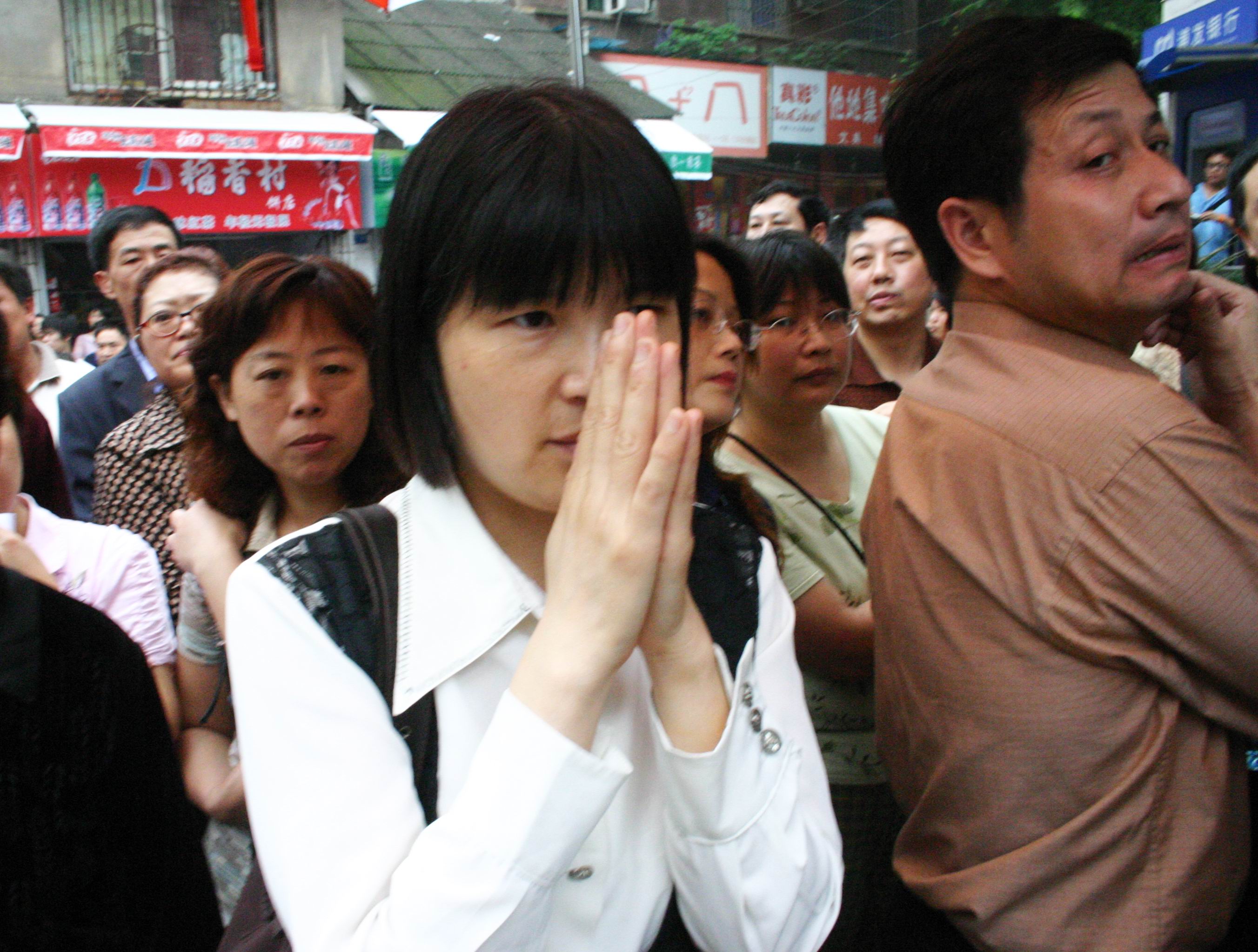 长沙网红为寻求睡眠健康良方“万福欣”打卡