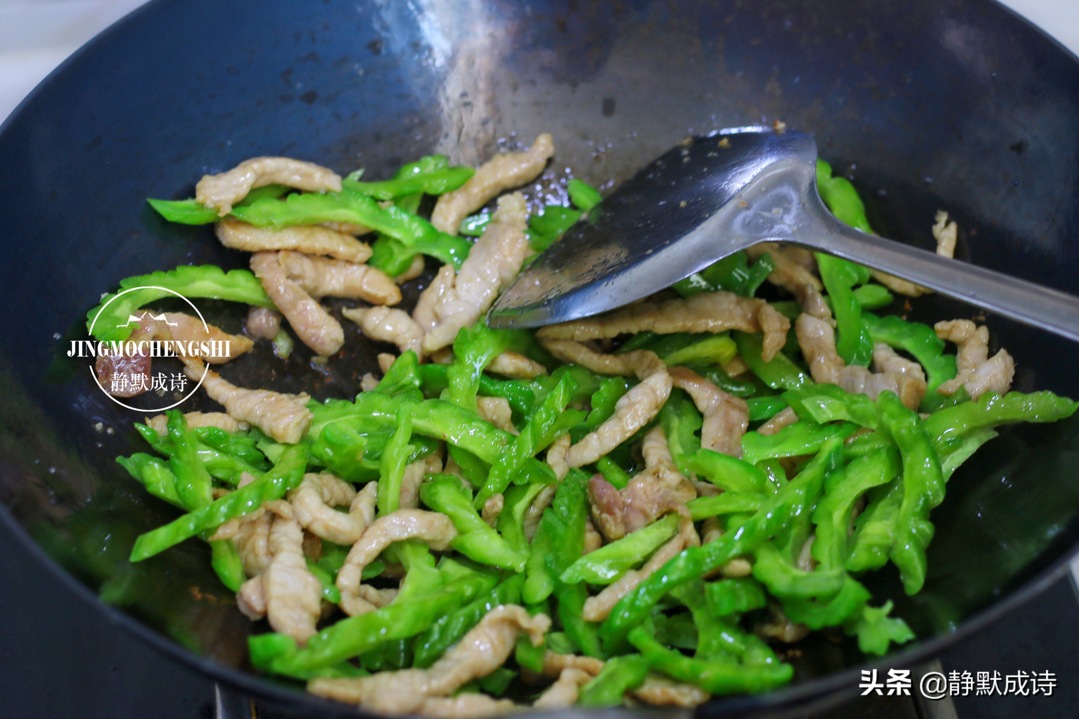 夏天吃什么瓜消暑气最快,夏天吃这5种瓜冰爽度炎夏