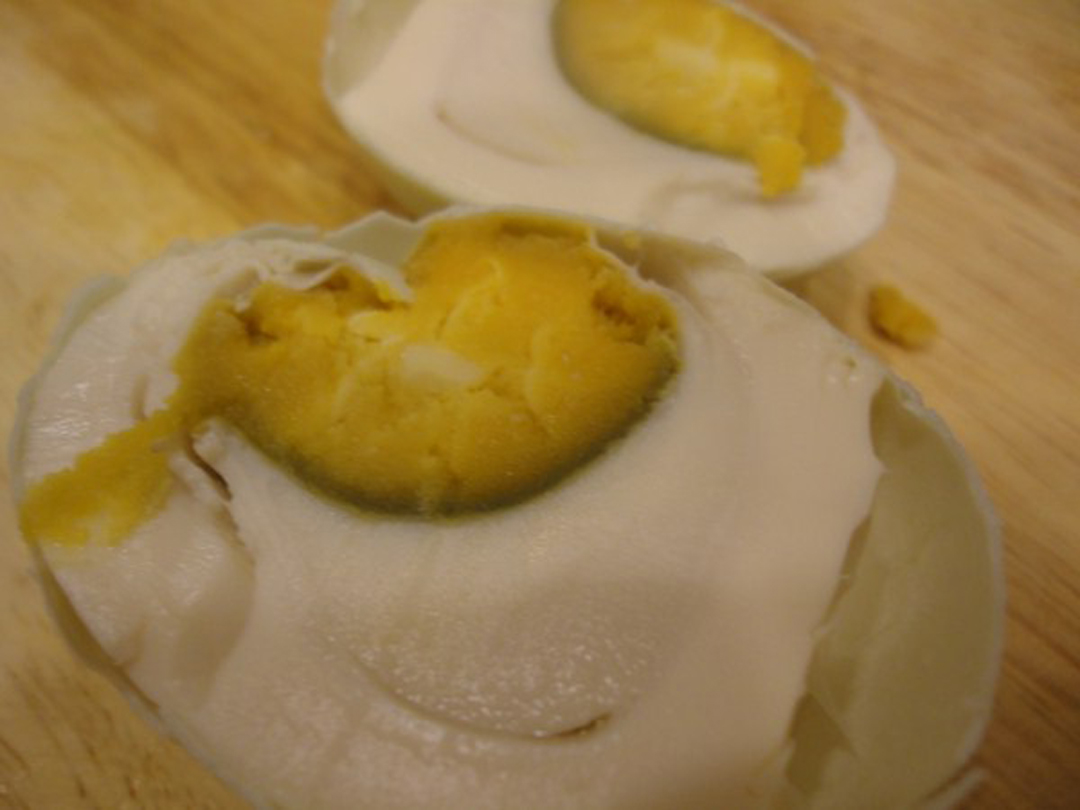 咸蛋煎苦瓜的做法窍门是什么,炒苦瓜味道不大怎么办