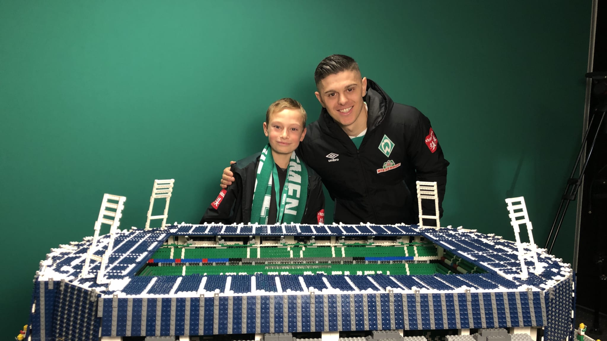 伯纳乌足球场乐高积木,用乐高搭建足球场