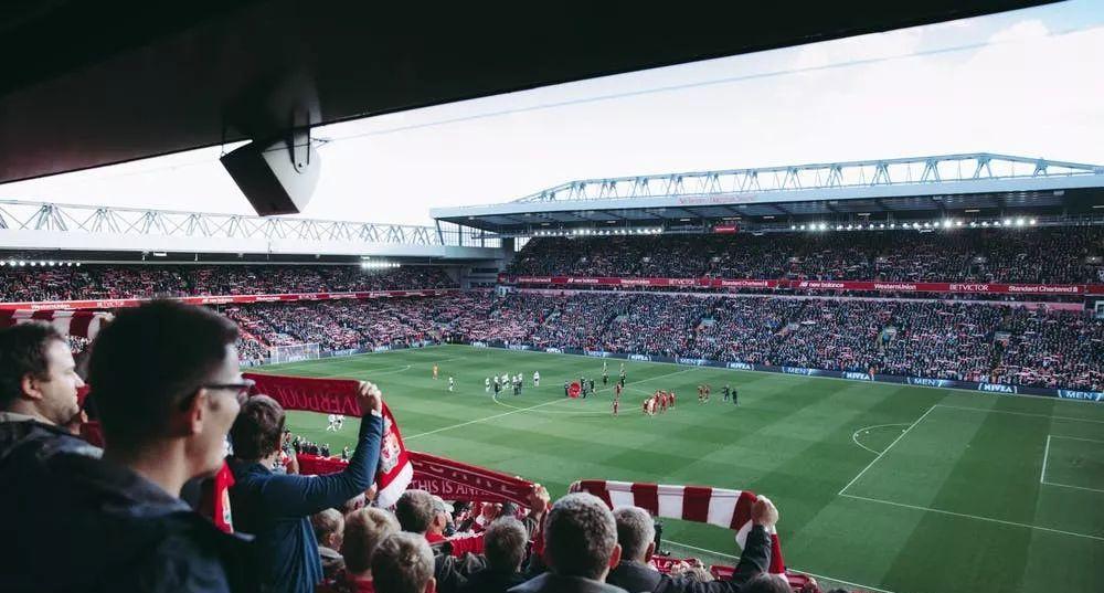 为什么中国足球总是不受欢迎？