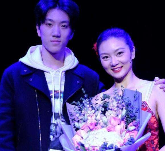 陈婷到底有什么法宝，赢了巩俐，成为张艺谋的妻子？