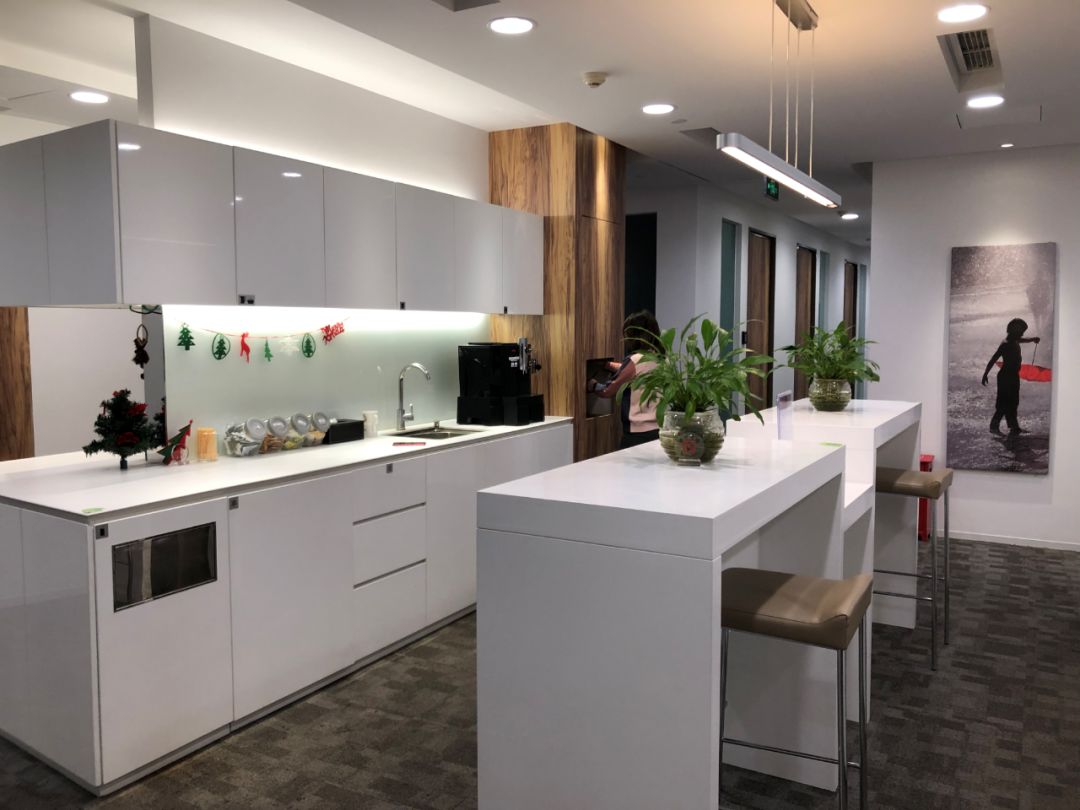 共享办公现抄袭门：老牌外企雷格斯盗图梦想加