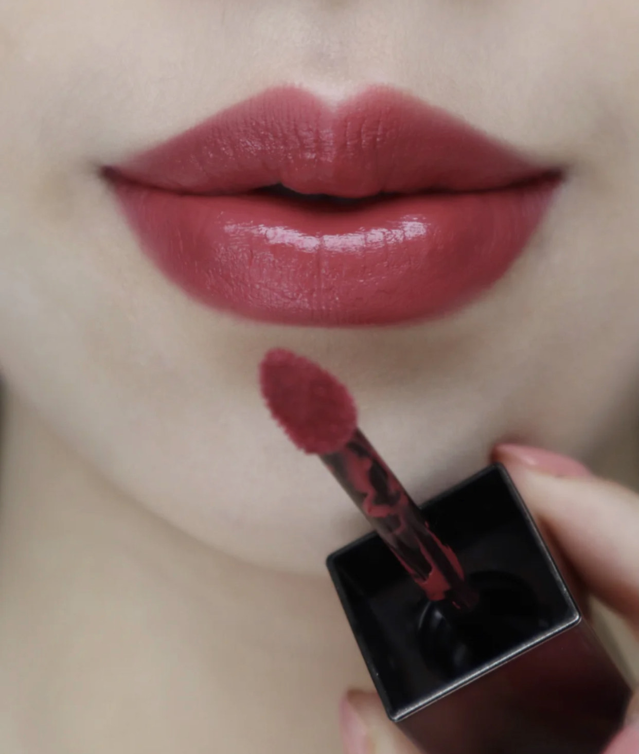 tf夏季经典款口红,tf唇釉03奶咖玫瑰色