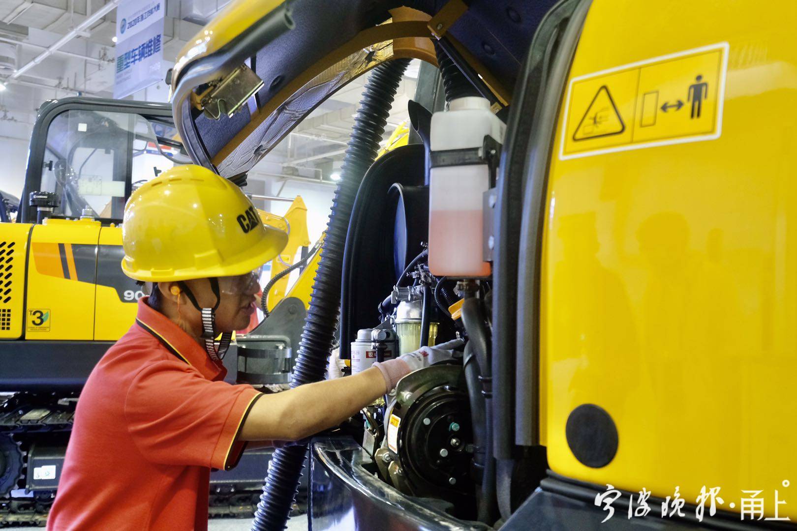 桥下拉吊环比赛直播,桥吊比武视频