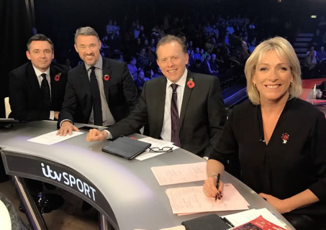 *诺斯**克的解说之道：以麦克风为*器武**的那群人