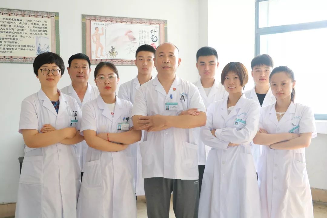 医德双馨的“康复医师”，转业军人张跃山为啥这么“牛”