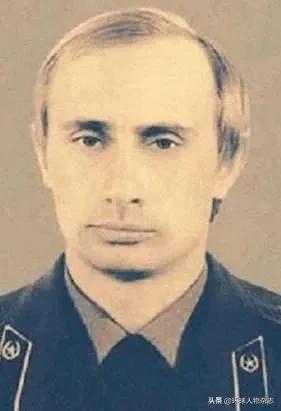 普京给自己涨工资,普京晒工资