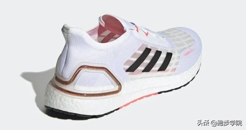 跑马的专业跑鞋,新手如何选择正确的跑鞋