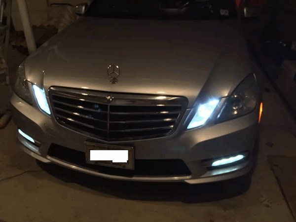 停车熄火后车里灯不亮了怎么回事,为什么熄火停车灯还在亮着