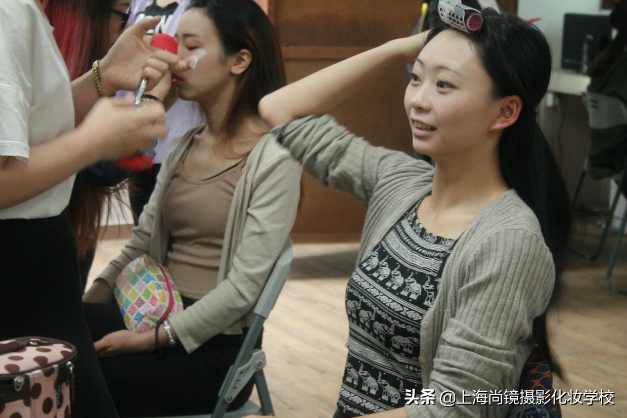 化妆培训一般多少钱?怎样才能省钱?