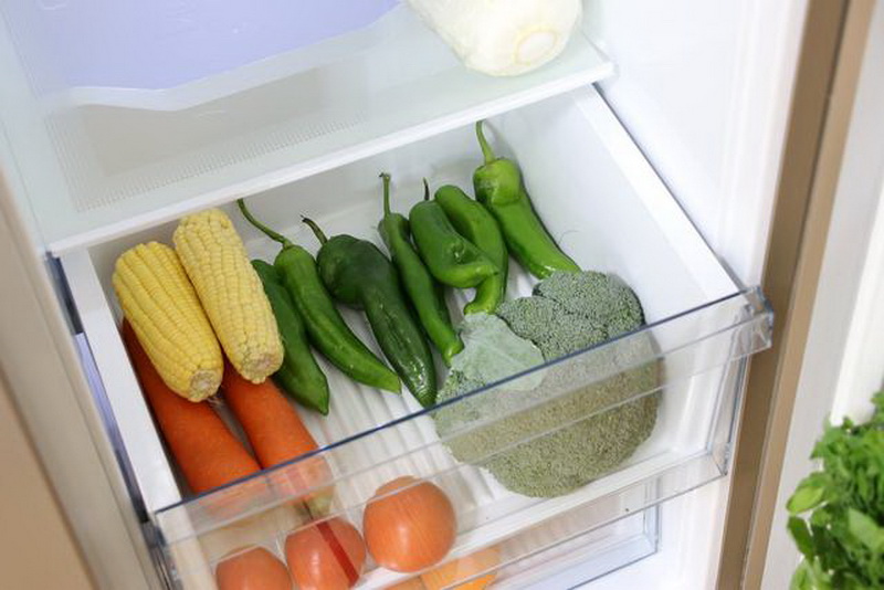 美的冰箱541升价格7999,变频净味大容量冰箱