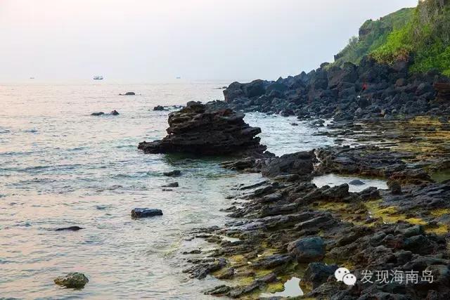 火山岛黑色沙滩,火山海岸地貌特征