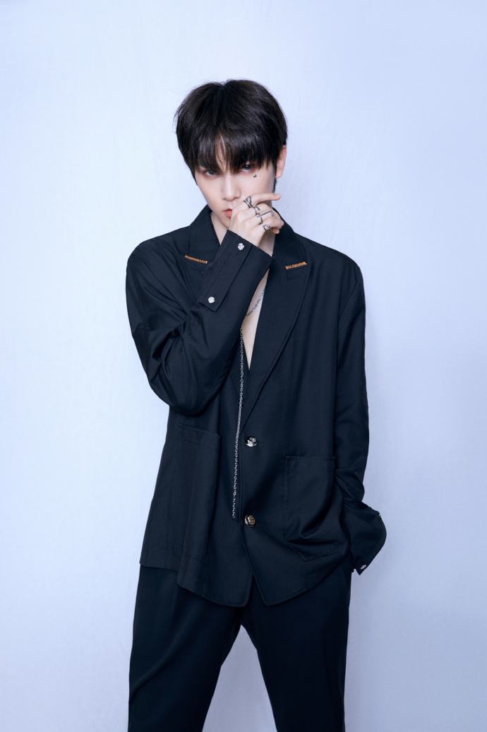 今年唯一一个出道的男团SKY天空少年，业务能力到底怎么样