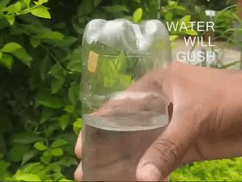 穷人的乐高什么样？印度大佬用垃圾做的玩具，火了