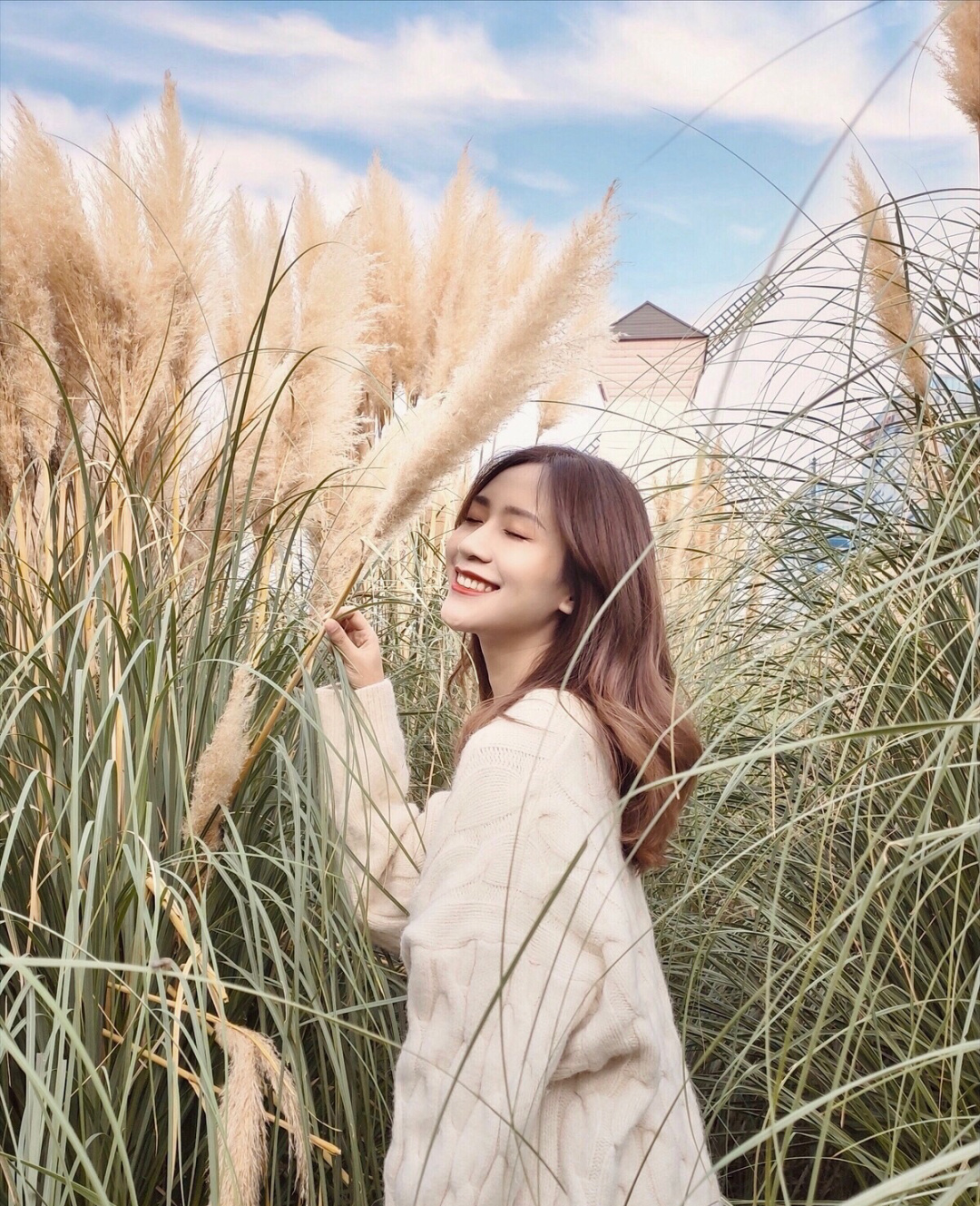 女生拍照要怎么样摆pose好看,女生必学的10个拍照姿势