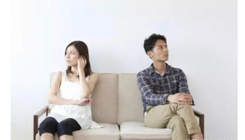 一个女人在什么心理下才会出轨,一个女人是否出轨取决于