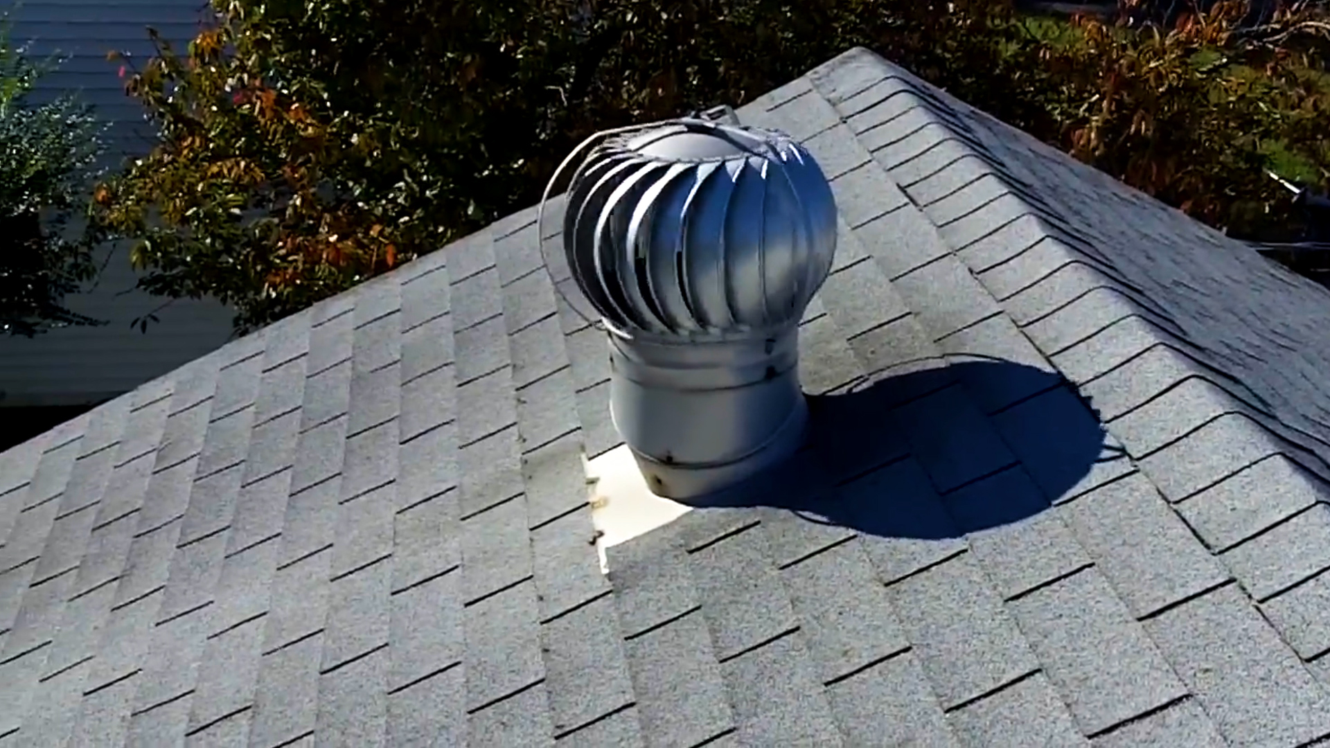 屋顶上的圆球作用有多好,屋顶装圆球有什么用