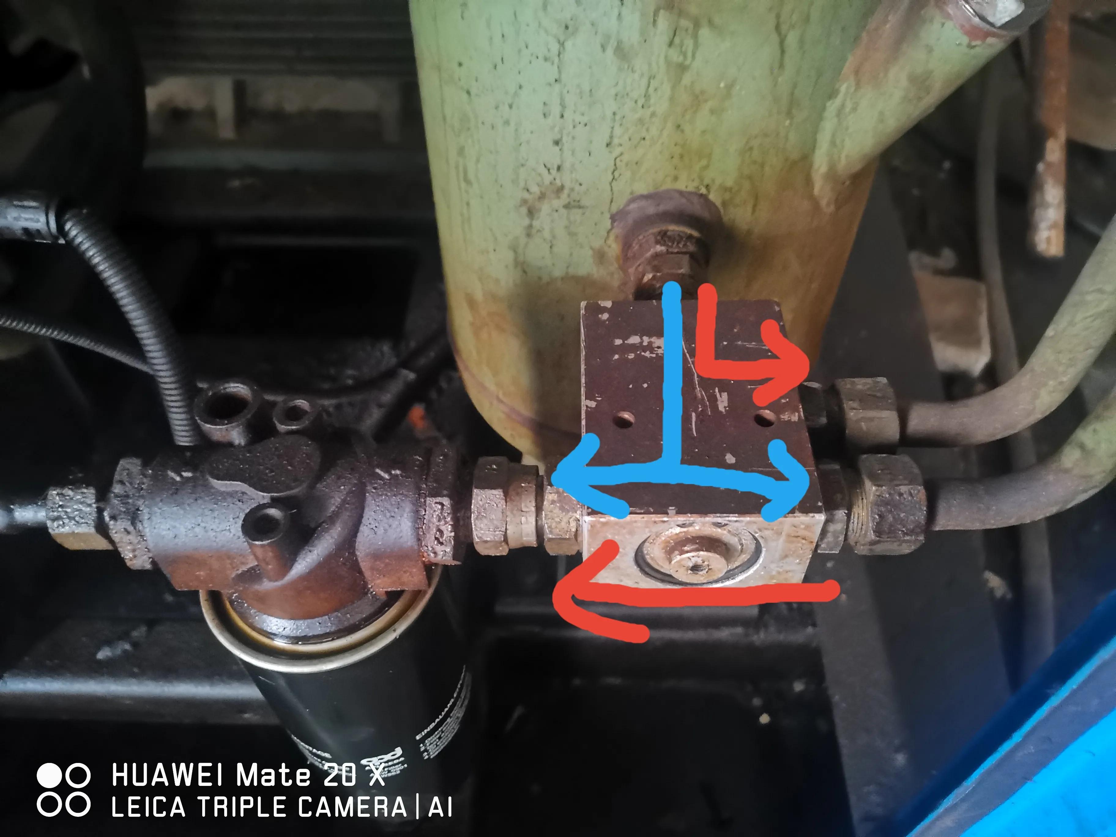 螺杆空压机排温高怎么复位,普瑞阿斯螺杆式空压机电压过高