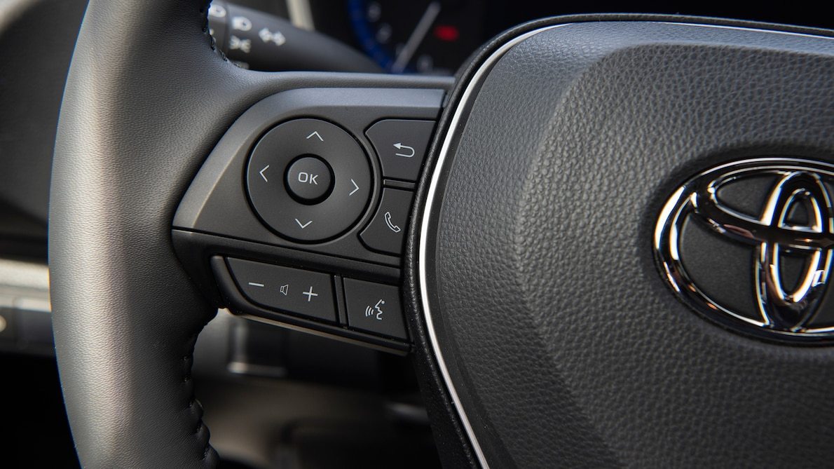 外媒试全新一代丰田卡罗拉,颜值设计、安全配置、动力表现均上乘