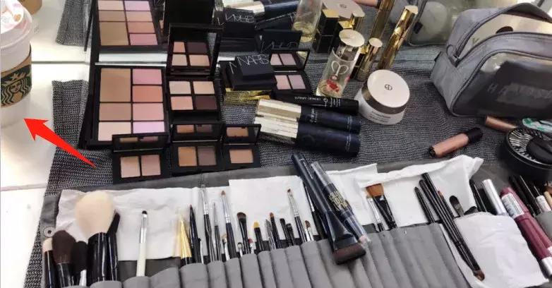 袁咏仪梳妆台终于曝光了！一眼望去竟然都是这个日本贵妇品牌