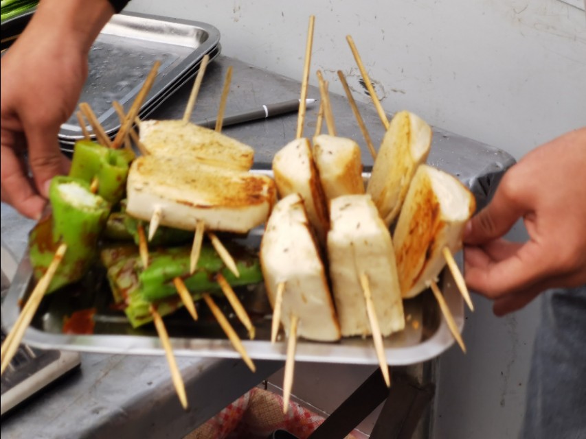 宿在驼梁，感受一种无忧的生活/郝贵云