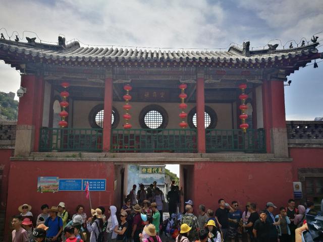 好客山东泰山欢迎您完整版,好客山东泰山香烟多少钱一包