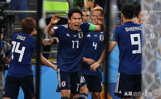 足球之乡普及足球出滥招！足球不踢却用来跳舞，应该学人家日本！