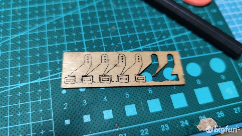 航模飞机制作小学生可飞,航模制作自制超轻载人飞机